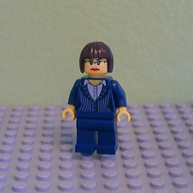 LEGO Minifigure-Executive Ellen-The LEGO Movie-TLM034-Creative Brick Builders